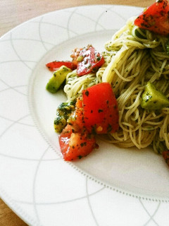 レモン香る!アボカドとトマトの冷製パスタ-レシピのメイン写真