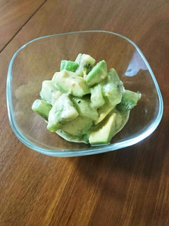 アボカドとキウイの胡麻ドレサラダ-レシピのメイン写真