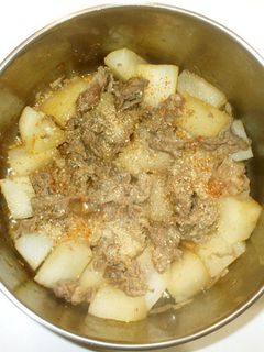 牛肉・大根の簡単煮物♪白ゴマ唐辛子かけ-レシピのメイン写真