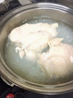 しっとり茹で鶏★お弁当にも夕飯にも便利♪-レシピのメイン写真