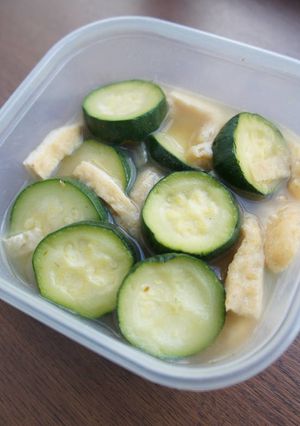 冷凍保存したズッキーニ・油揚げで煮物-レシピのメイン写真