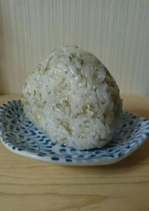 夏の味！みょうがおにぎり-レシピのメイン写真