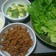 トルティーヤ風牛肉炒めのレタス包み