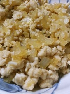 鶏ひき肉と玉ねぎの甘辛炒め☆-レシピのメイン写真