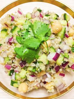 やみつき!ひよこ豆とツナのキヌアサラダ-レシピのメイン写真