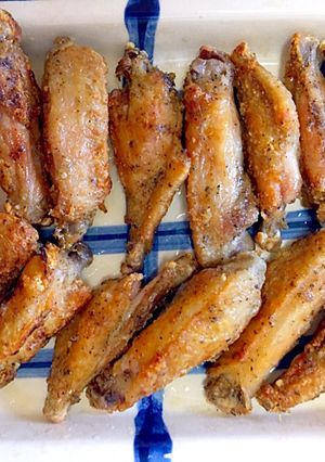 簡単な塩胡椒味の揚げ焼き手羽中-レシピのメイン写真