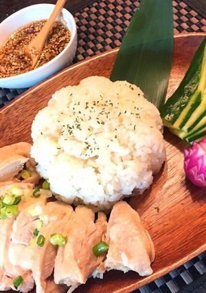 炊飯器とラーメンスープで簡単♪海南鶏飯-レシピのメイン写真