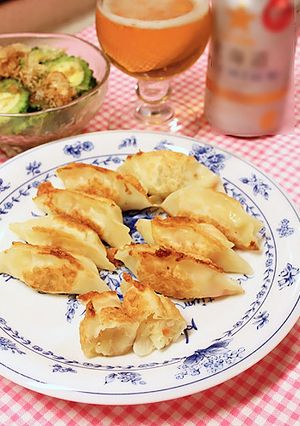チーズがトロ~パリパリポテトサラダ餃子-レシピのメイン写真