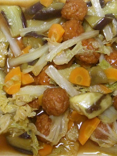 蒸し野菜とミートボールでメインのおかずに-レシピのメイン写真