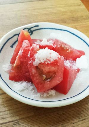 トマトに砂糖かけただけ♪-レシピのメイン写真