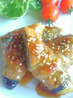 少量の肉とめんつゆで簡単★なすの肉巻き-レシピのメイン写真