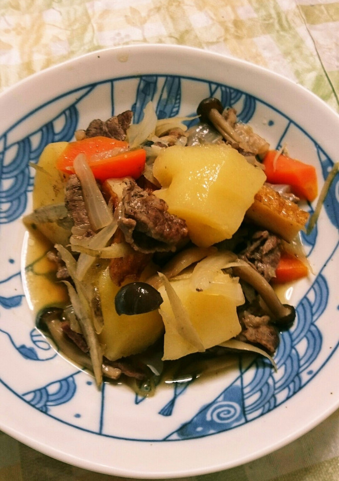 さつま揚げと牛薄切り肉でおいしい肉じゃが-レシピのメイン写真