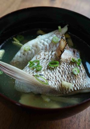 鯛のあらの焦がし潮汁-レシピのメイン写真