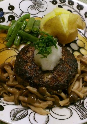 牛肉100％のハンバーグ-レシピのメイン写真