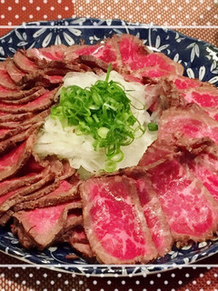 簡単で美味しい‼️牛肉のタタキです❤︎-レシピのメイン写真