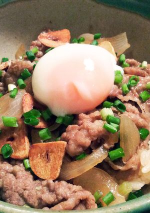 簡単！スタミナ満点♪にんにくの牛丼☆-レシピのメイン写真