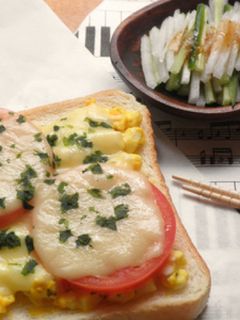 ゆで卵とトマトのトースト-レシピのメイン写真