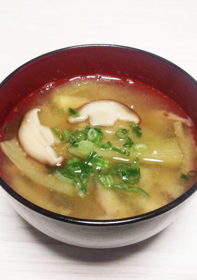 夏定番☆茄子と椎茸のお味噌汁-レシピのメイン写真