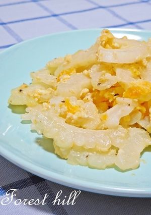 台湾風・白ゴーヤの塩卵炒め-レシピのメイン写真