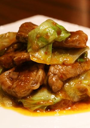 牛肉とレタスのオイスターソース炒め-レシピのメイン写真