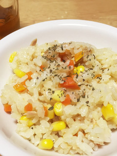 炊飯器で簡単☆コンソメピラフ☆-レシピのメイン写真