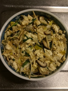 3月25日晩飯【豆腐の野菜炒め丼】-レシピのメイン写真