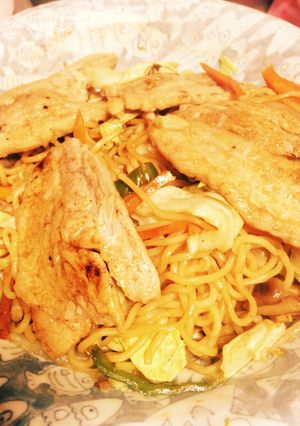 お皿で直接作っちゃう超手抜き焼きそば！-レシピのメイン写真