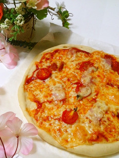 ふっくら♪ ベーコントマトピザ-レシピのメイン写真