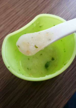 6ヶ月の離乳食 にんじんと小松菜のおかゆ-レシピのメイン写真