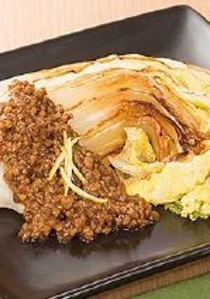 大量消費★白菜ステーキの肉みそがけ-レシピのメイン写真