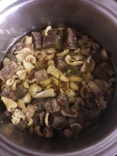 あいらぶ脂!!鶏皮と凍りコンニャク煮込み-レシピのメイン写真