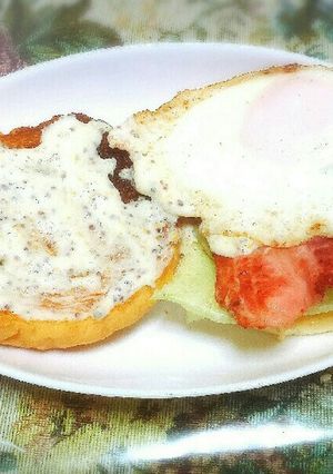 簡単パパっとベーコンレタスエッグバーガー-レシピのメイン写真