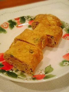 お弁当に♪葱たっぷりソース味の卵焼き-レシピのメイン写真