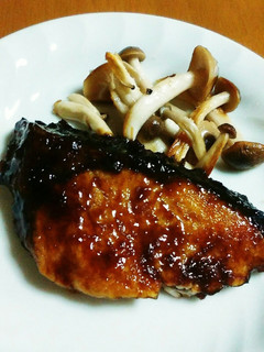 ぶりのバルサミコ照り焼き(減塩レシピ)-レシピのメイン写真