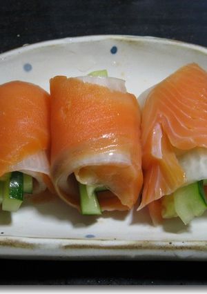 ロールサーモン：きゅうり-レシピのメイン写真