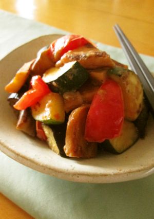 夏野菜と薩摩揚げの味噌バタ炒め-レシピのメイン写真