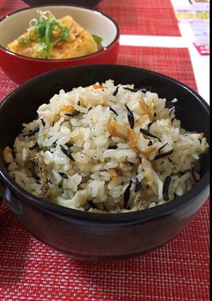 余りひじきで簡単炊き込みご飯-レシピのメイン写真