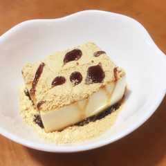 รูปของ 簡単ヘルシー♡そのまんま豆腐のおやつ