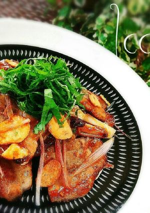 カリカリ豚バラ肉◎ノンオイル梅青しそタレ-レシピのメイン写真