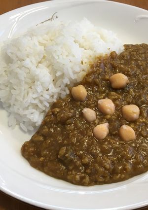 グルテンバーガーのキーマカレー風（菜食）-レシピのメイン写真
