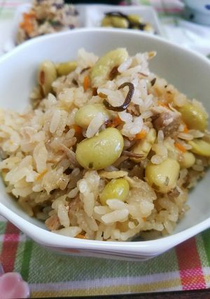 夏の風味☆サバ缶とショウガの炊き込みご飯-レシピのメイン写真