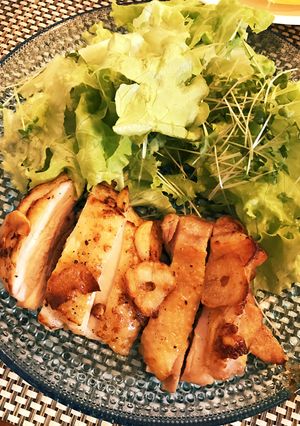 皮パリパリッ♡ガーリック・チキンステーキ-レシピのメイン写真