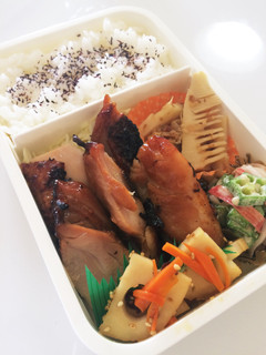 毎日男弁当⁂鶏もも肉の味噌漬け焼き弁当-レシピのメイン写真