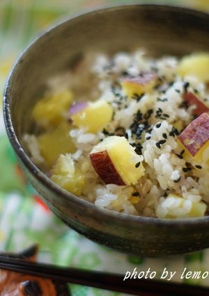 1時間で完成☆炊飯器でサツマイモおこわ-レシピのメイン写真