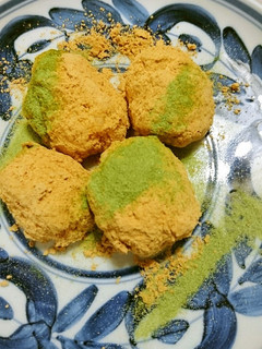 ご飯と米粉で簡単、きな粉のおはぎ-レシピのメイン写真