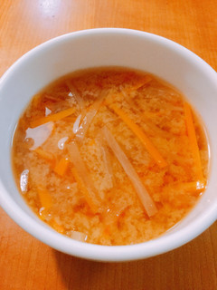 野菜が美味しいシンプル味噌汁-レシピのメイン写真