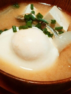 【カルシウム満点】煮干し入り味噌汁-レシピのメイン写真