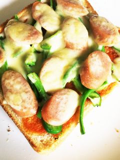 ピザトースト-レシピのメイン写真