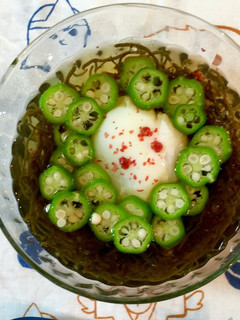 もずくとオクラと温玉梅スープ-レシピのメイン写真