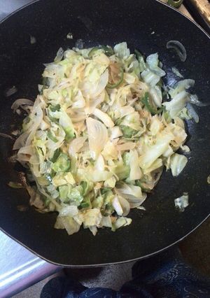 キャベツと余り物野菜のバター炒め-レシピのメイン写真